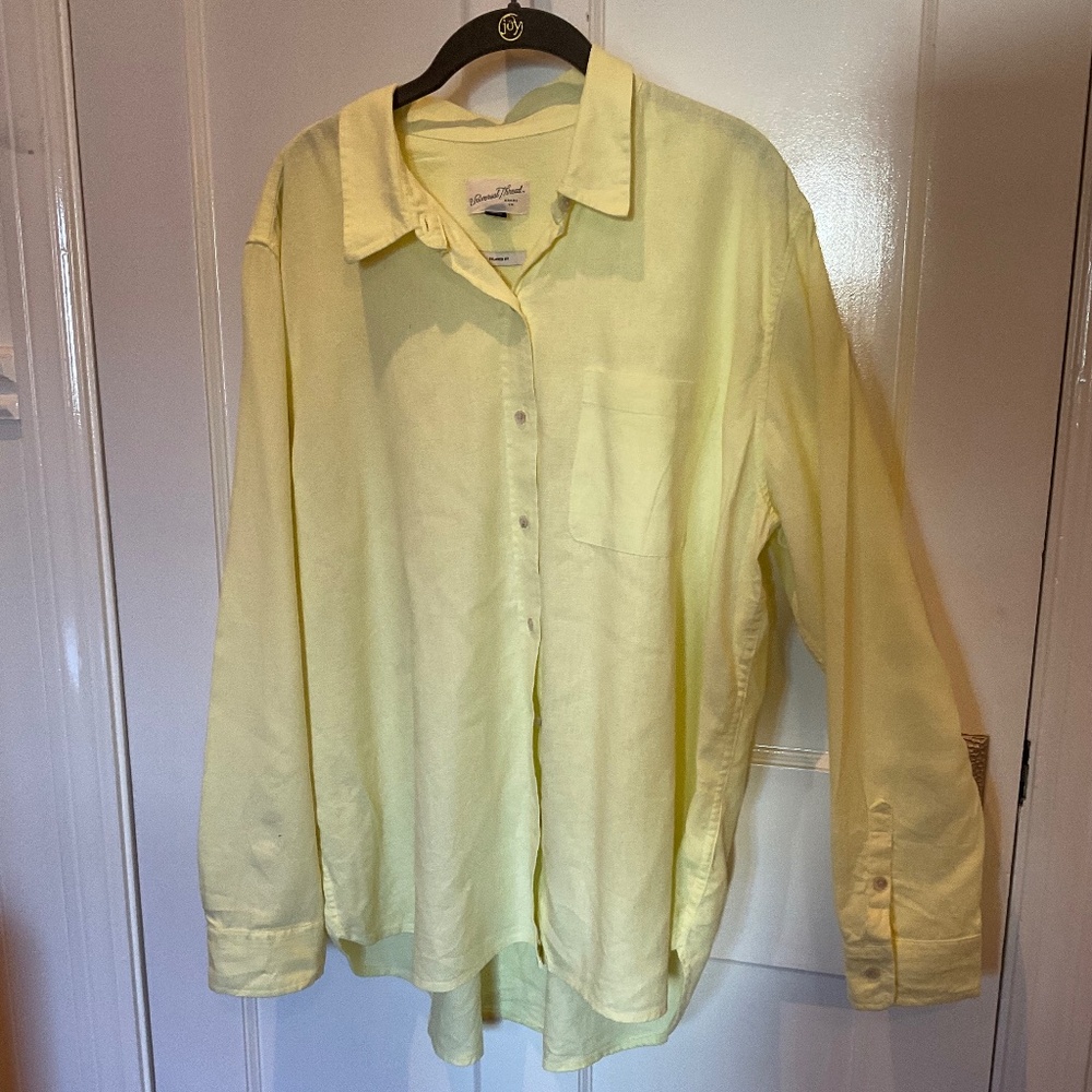 Universal thread linen mix relaxed fit blouse in pastel yellow, XL